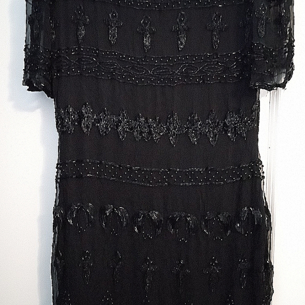 Beautiful vintage beaded dress size 8
